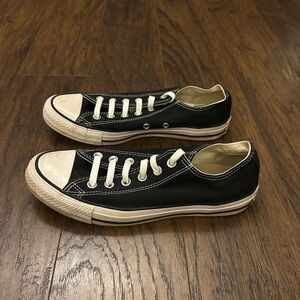 Converse Chuck Taylor All Star Black Low Top Sneakers Unisex Women 8.5 Men 6.5